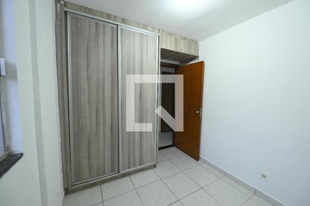 Quarto 1 de apartamento para alugar com 3 quartos, 74m² em Jardim Santo Antônio, Aparecida de Goiânia