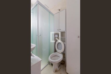 Banheiro de apartamento à venda com 1 quarto, 18m² em Vila Marieta, São Paulo