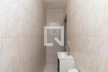 Banheiro de casa para alugar com 1 quarto, 40m² em Jardim Santa Adelia, São Paulo