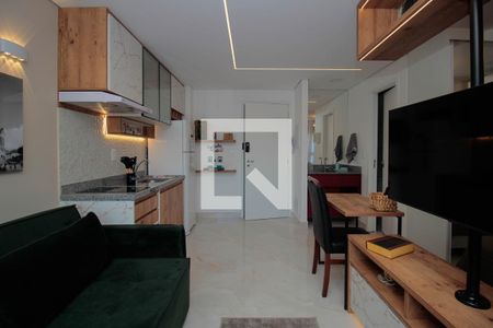 Sala de kitnet/studio para alugar com 1 quarto, 30m² em Pinheiros, São Paulo