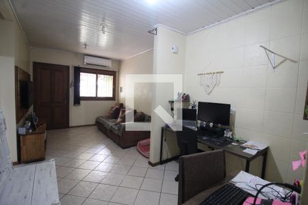 Casa à venda com 57m², 2 quartos e 1 vagaSala