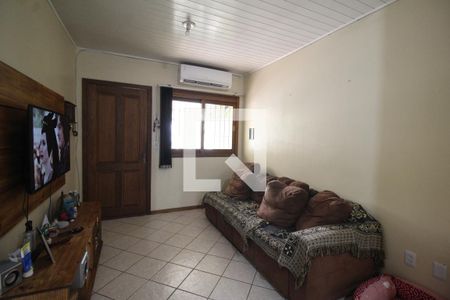 Casa à venda com 57m², 2 quartos e 1 vagaSala