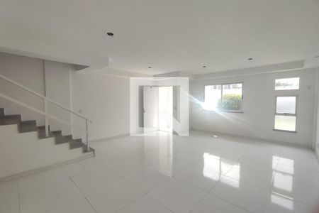 1º Pav - Sala de casa de condomínio à venda com 4 quartos, 150m² em Taquara, Rio de Janeiro