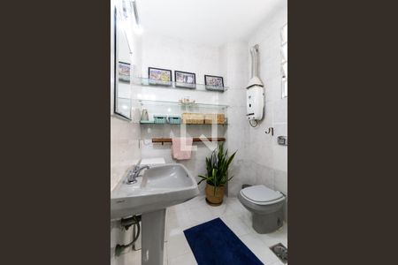 Banheiro social  de apartamento à venda com 2 quartos, 73m² em Ipanema, Rio de Janeiro
