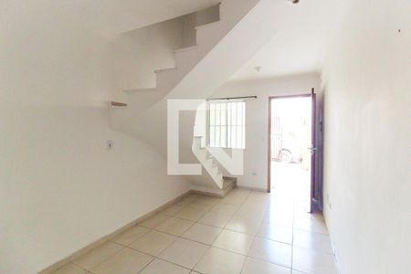 Sala/Cozinha de casa para alugar com 2 quartos, 60m² em Jardim Nossa Senhora do Carmo, São Paulo