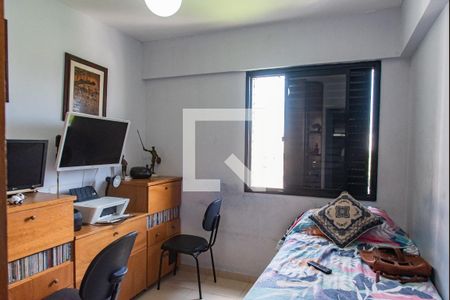 Quarto 1 de apartamento para alugar com 3 quartos, 80m² em Vila Firmiano Pinto, São Paulo
