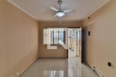 Sala de casa à venda com 2 quartos, 83m² em Jardim Rizzo, São Paulo