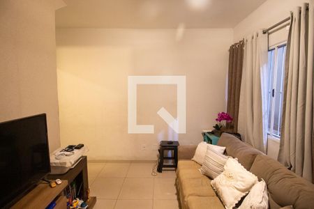 Sala de casa de condomínio à venda com 2 quartos, 61m² em Itaquera, São Paulo