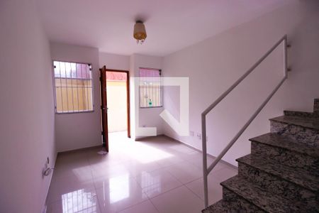 Sala de casa de condomínio para alugar com 2 quartos, 70m² em Vila Aricanduva, São Paulo