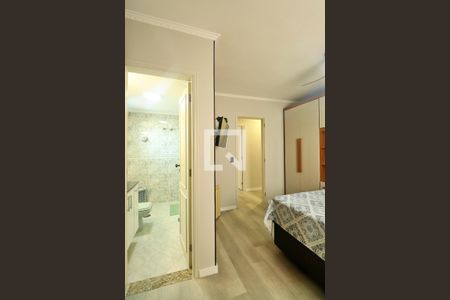Suíte - Quarto 1 de apartamento para alugar com 3 quartos, 94m² em Vila São Pedro, Santo André