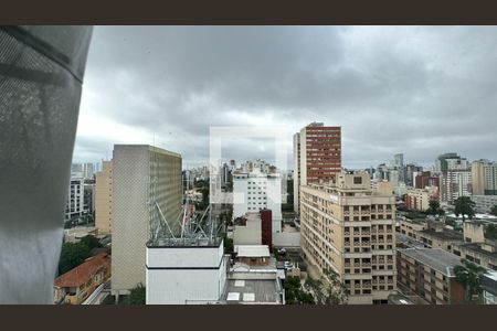 Vista Sala/ Quarto de kitnet/studio para alugar com 1 quarto, 28m² em Centro, Curitiba