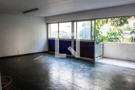 Apartamento à venda com 170m², 3 quartos e 1 vagaSala