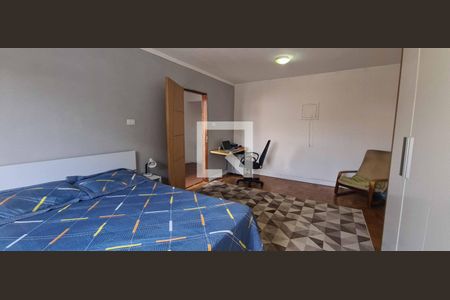 Casa à venda com 200m², 3 quartos e 2 vagas Casa à venda com 200m², 3 quartos e 2 vagasQuarto