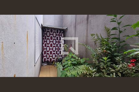 Casa à venda com 200m², 3 quartos e 2 vagas Casa à venda com 200m², 3 quartos e 2 vagasÁrea comum