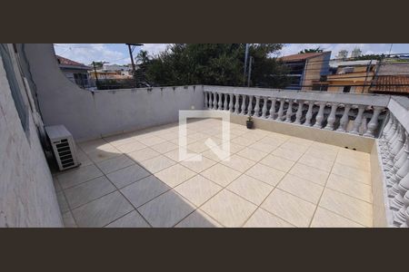 Casa à venda com 200m², 3 quartos e 2 vagas Casa à venda com 200m², 3 quartos e 2 vagasVaranda Quarto