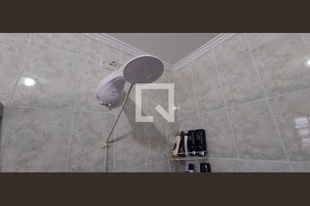 Casa à venda com 200m², 3 quartos e 2 vagas Casa à venda com 200m², 3 quartos e 2 vagasBanheiro