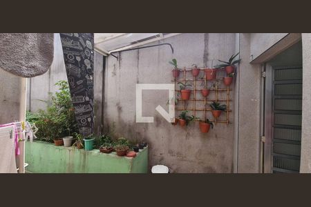 Casa à venda com 200m², 3 quartos e 2 vagas Casa à venda com 200m², 3 quartos e 2 vagasÁrea comum