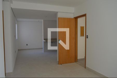 Sala de apartamento à venda com 2 quartos, 60m² em Alvorada, Contagem