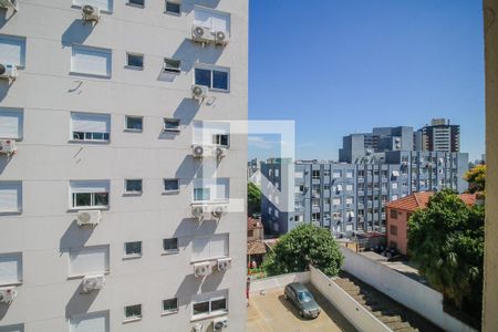Vista de apartamento à venda com 2 quartos, 130m² em Santo Antônio, Porto Alegre