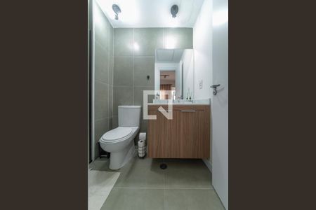 Banheiro de apartamento para alugar com 1 quarto, 29m² em Brooklin Paulista, São Paulo