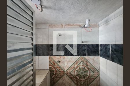 Banheiro Social de casa para alugar com 1 quarto, 60m² em Jardim Presidente Dutra, Guarulhos