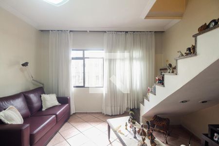 Casa à venda com 180m², 3 quartos e 3 vagasSala 