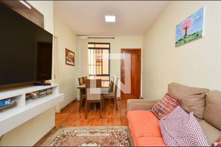 Sala 2 ambientes de apartamento à venda com 3 quartos, 64m² em Calafate, Belo Horizonte