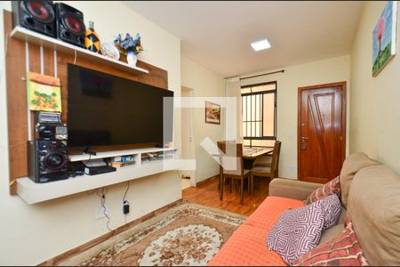 Sala 2 ambientes de apartamento à venda com 3 quartos, 64m² em Calafate, Belo Horizonte