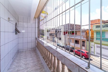 Sacada de casa para alugar com 3 quartos, 150m² em Conjunto Promorar Sapopemba, São Paulo