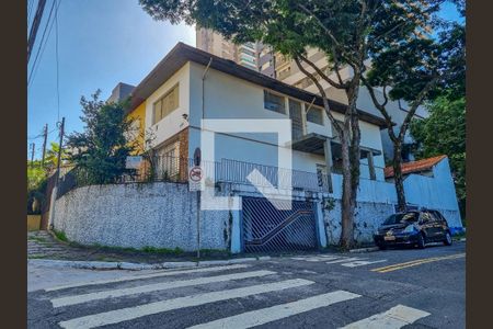 Fachada de casa para alugar com 3 quartos, 278m² em Parque Colonial, São Paulo