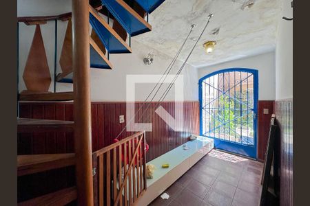 Entrada para Quartos de casa para alugar com 3 quartos, 221m² em Santo Amaro, São Paulo