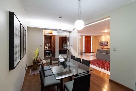 Sala 2 de casa para alugar com 6 quartos, 350m² em Ouro Preto, Belo Horizonte