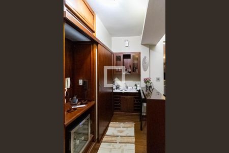 Sala 2 de casa para alugar com 6 quartos, 350m² em Ouro Preto, Belo Horizonte