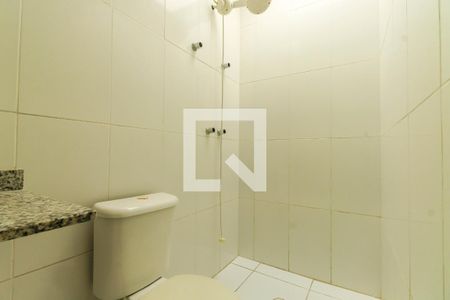 Banheiro da Suíte 2 de casa à venda com 3 quartos, 150m² em Vila Carrão, São Paulo