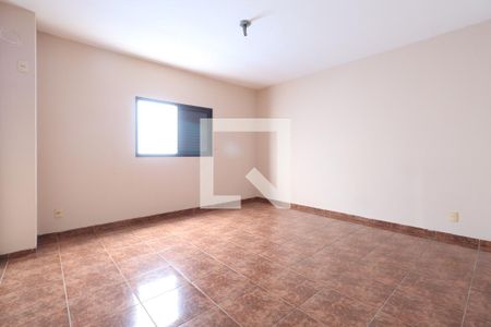 Quarto 1 de casa à venda com 3 quartos, 253m² em Vila Vitoria, Santo André