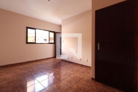 Sala de casa para alugar com 3 quartos, 253m² em Vila Vitoria, Santo André