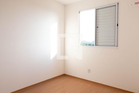Quarto 2 de apartamento para alugar com 2 quartos, 44m² em Parque São Vicente, Mauá