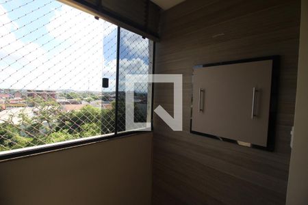 Sacada de apartamento à venda com 3 quartos, 70m² em Marechal Rondon, Canoas