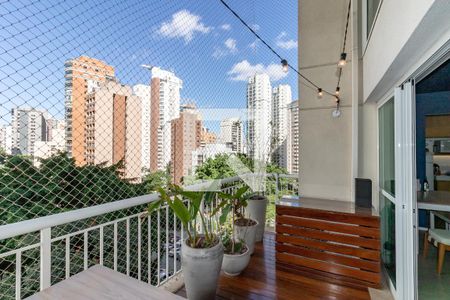 Sacada de apartamento à venda com 2 quartos, 73m² em Vila Nova Conceição, São Paulo