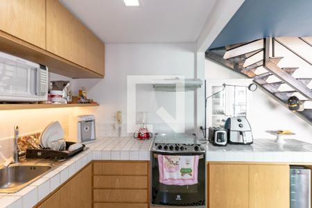 Cozinha de apartamento à venda com 2 quartos, 73m² em Vila Nova Conceição, São Paulo