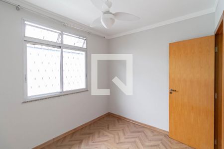 Quarto 1 de casa à venda com 3 quartos, 220m² em Alípio de Melo, Belo Horizonte