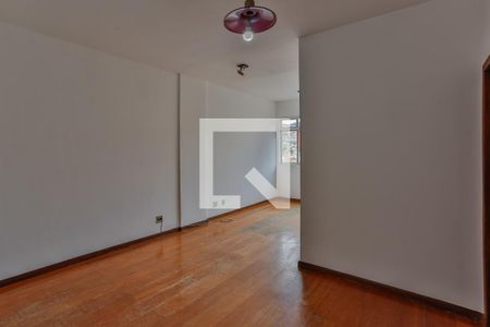 Sala de apartamento à venda com 3 quartos, 70m² em Santa Efigênia, Belo Horizonte