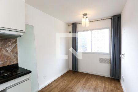 Studio à venda com 24m², 1 quarto e sem vagaKitnet_Sala_Cozinha_Serviço