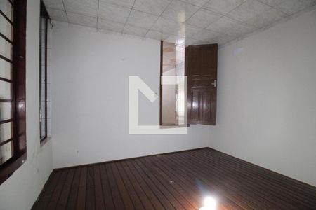 Casa para alugar com 110m², 2 quartos e 3 vagasSala