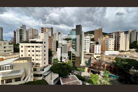 Sala vista de apartamento à venda com 4 quartos, 170m² em Sion, Belo Horizonte