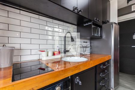 Cozinha  de kitnet/studio à venda com 1 quarto, 74m² em Sumarezinho, São Paulo