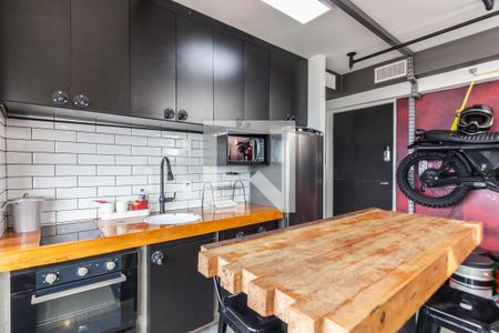 Cozinha  de kitnet/studio à venda com 1 quarto, 74m² em Sumarezinho, São Paulo