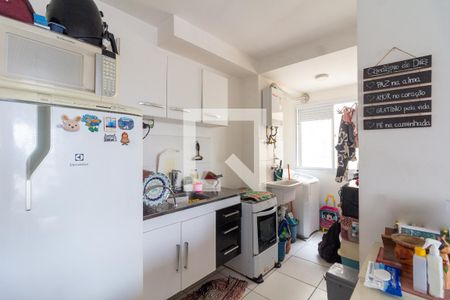 Cozinha  de apartamento à venda com 2 quartos, 49m² em Santa Maria, Osasco