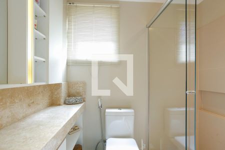Banheiro da Suíte de apartamento à venda com 2 quartos, 166m² em Chácara das Pedras, Porto Alegre