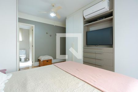 Suite de apartamento à venda com 2 quartos, 166m² em Chácara das Pedras, Porto Alegre